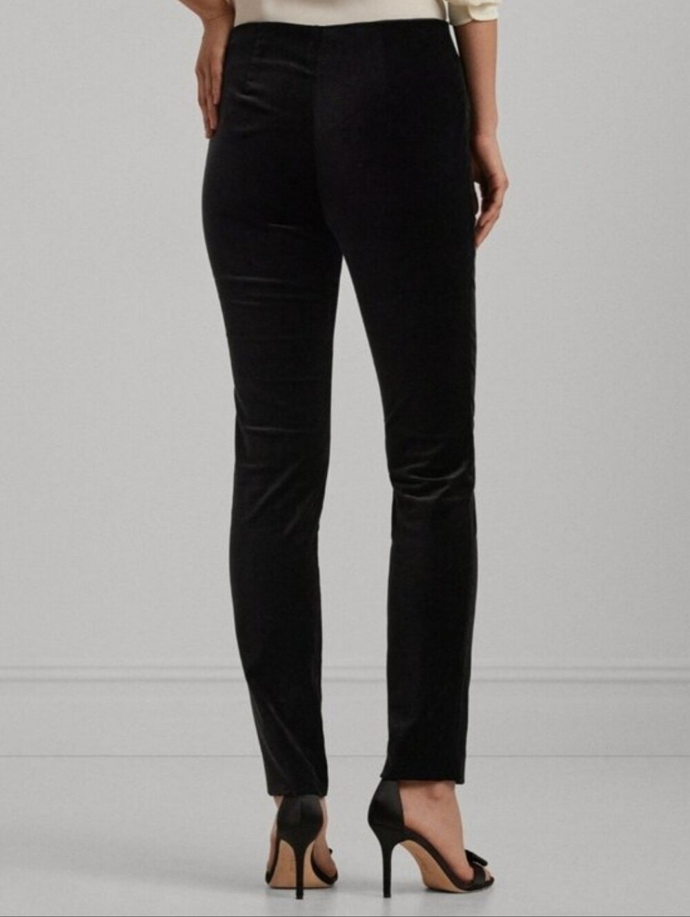 Lauren Ralph Lauren Women's Velvet Trousers, Black (Size 14) - Picture 4 of 11